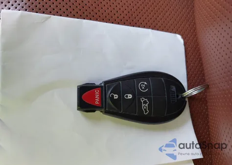 2013 Jeep Grand Cherokee Overland z USA, uszkodzony, nr VIN 1C4RJFCG6DC611798